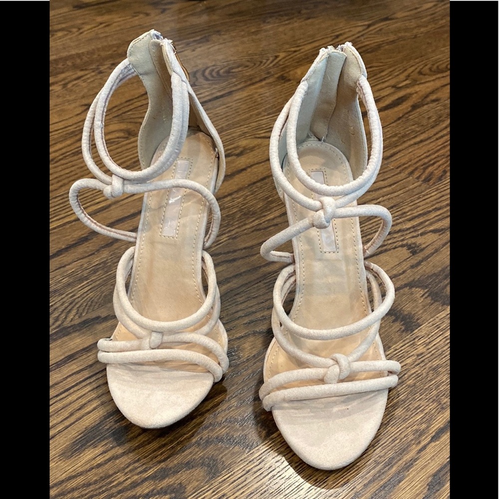 Liliana High Heel Faux Suede Strappy Sandal. New. Back zip. Size 7M